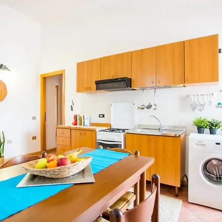 Apartment Sun House 1 Villasimius