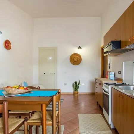 Sun House 1 Apartment